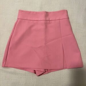 LIGHT PINK ZARA SKORT SIZE SMALL